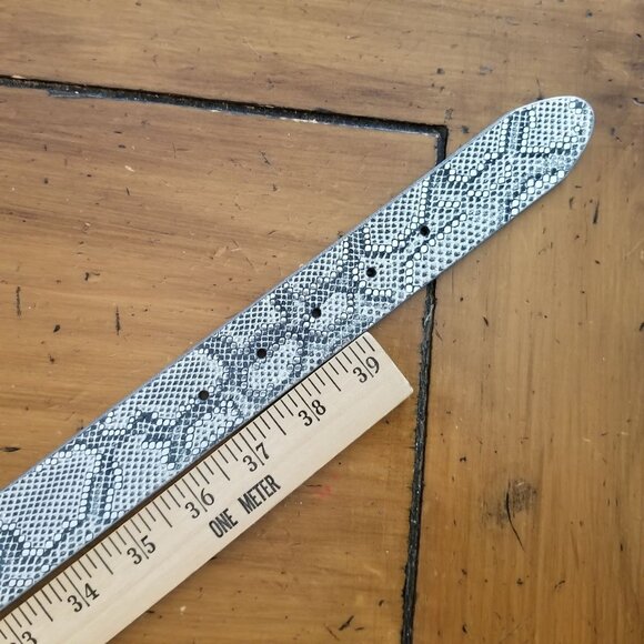 Canterbury Golf Genuine Leather Belt, Size L, Silver Rhinestone Metallic Reptile - Picture 11 of 12